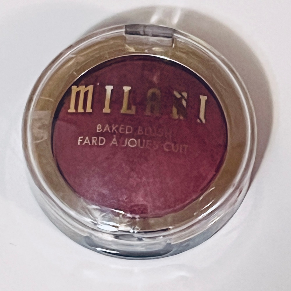 Milani Baked Blush Powder 0.12oz 19 Granita Glow Deep Berry Shimmer Radiant - Picture 4 of 4